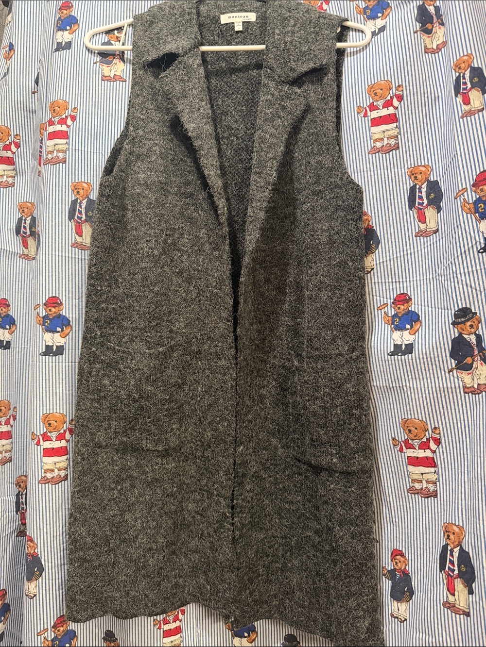 Sleeveless Grey Knit Vest - Unbranded